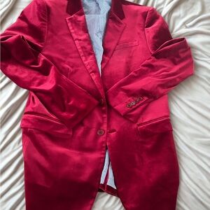 Luxurious Velvet Men's Blazer in Rich Red